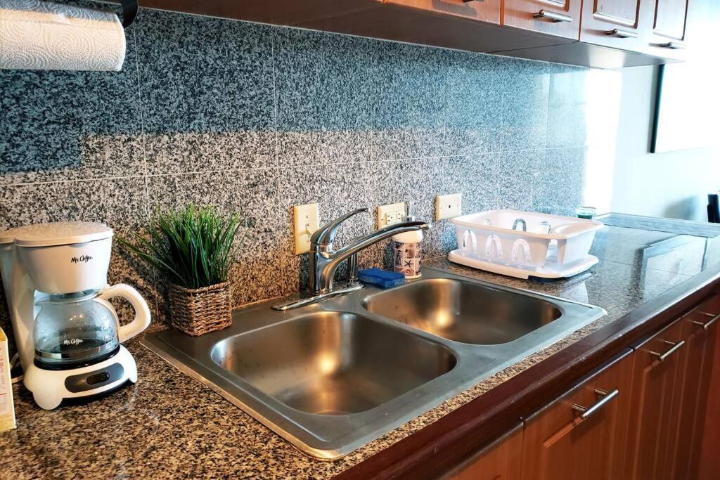 Wave View Village - Beach Front - Luxury Spot رينكون المظهر الخارجي الصورة