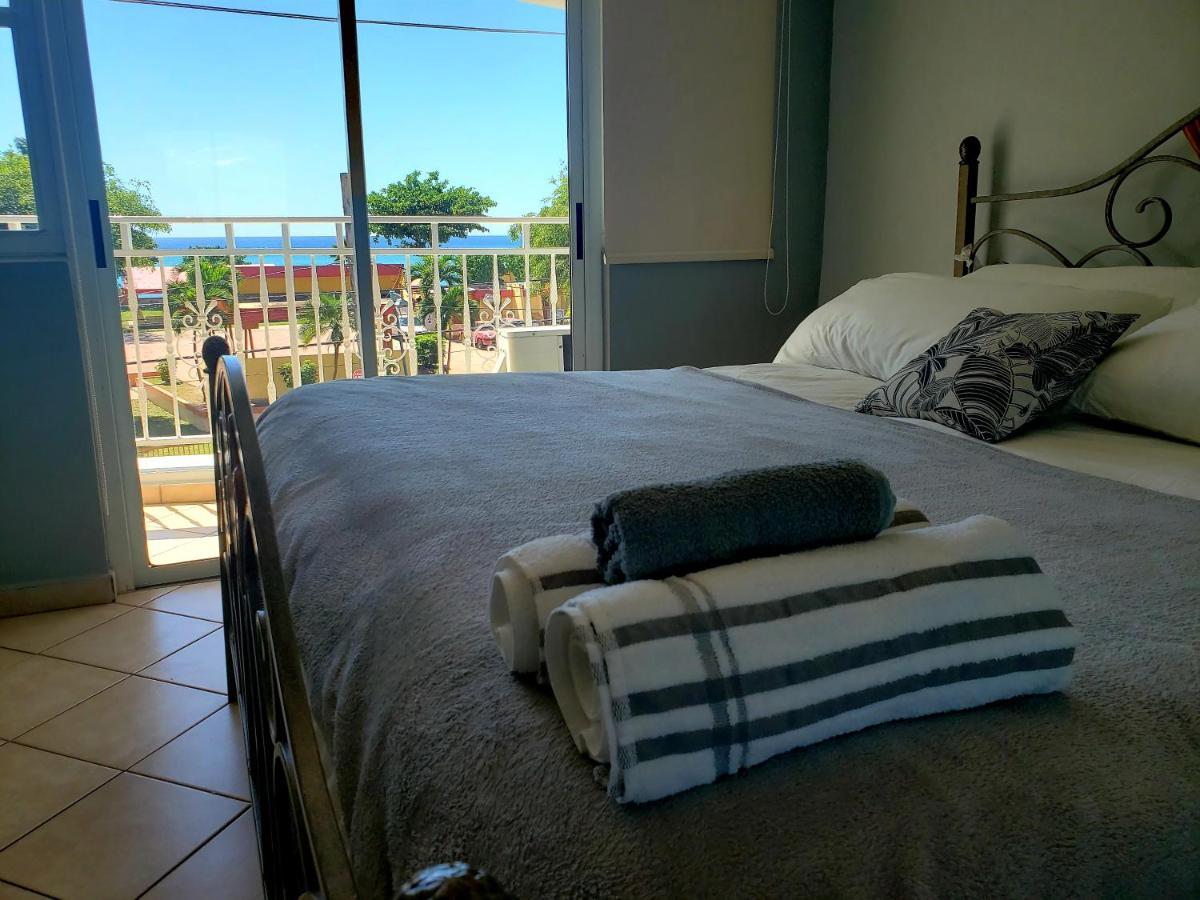 Wave View Village - Beach Front - Luxury Spot رينكون المظهر الخارجي الصورة